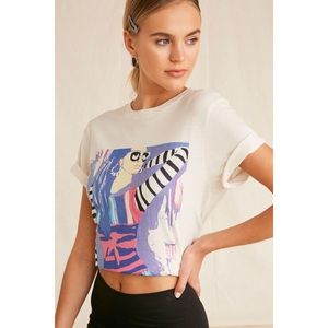 Forever 21 Woman Art Graphic Tee!